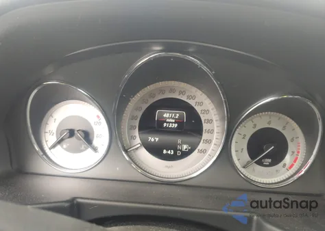 2015 Mercedes-Benz Glk 350 4Matic z USA, uszkodzony, nr VIN WDCGG8JB2FG396287